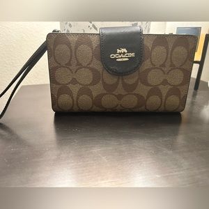 Coach Wallet/phone holder